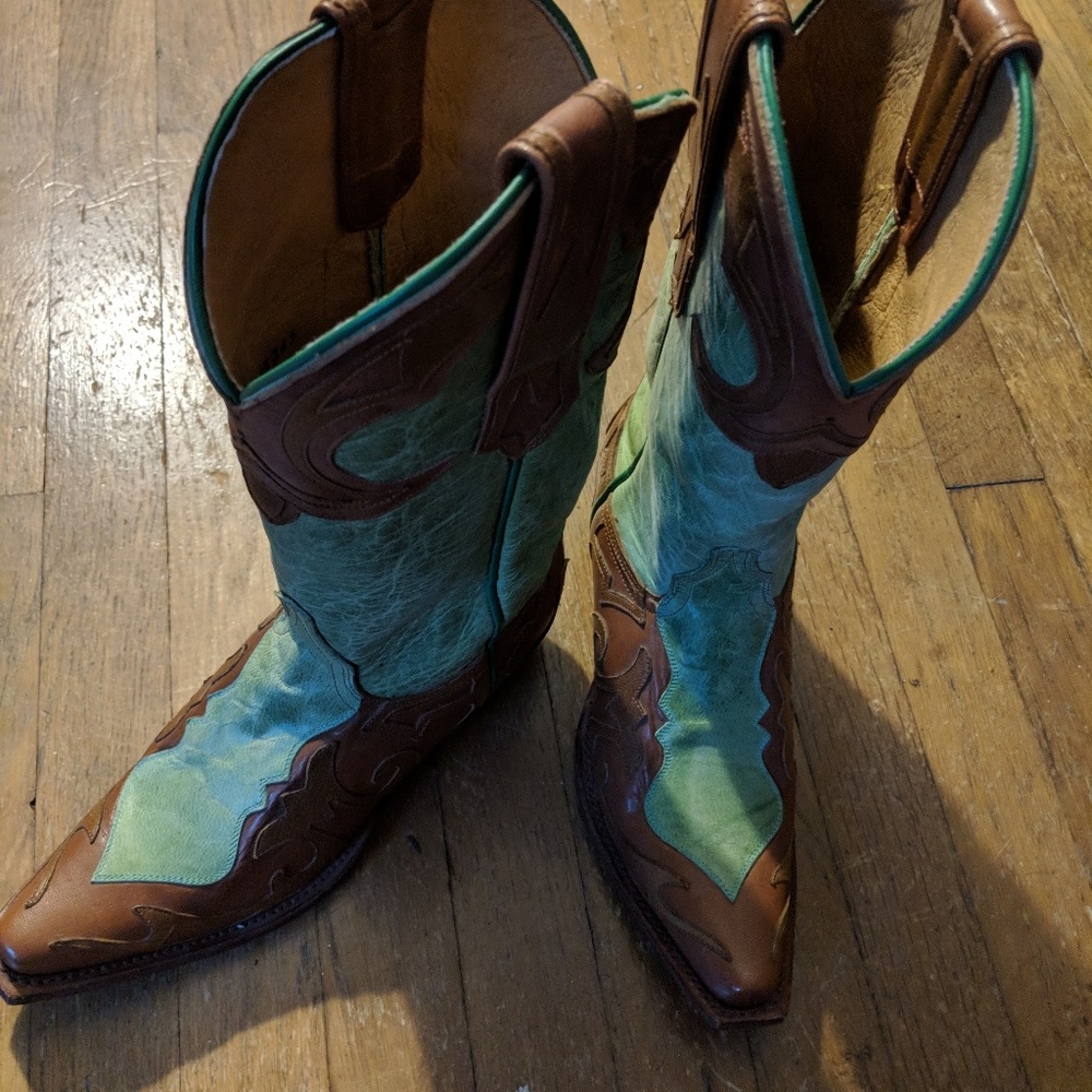 Women boots